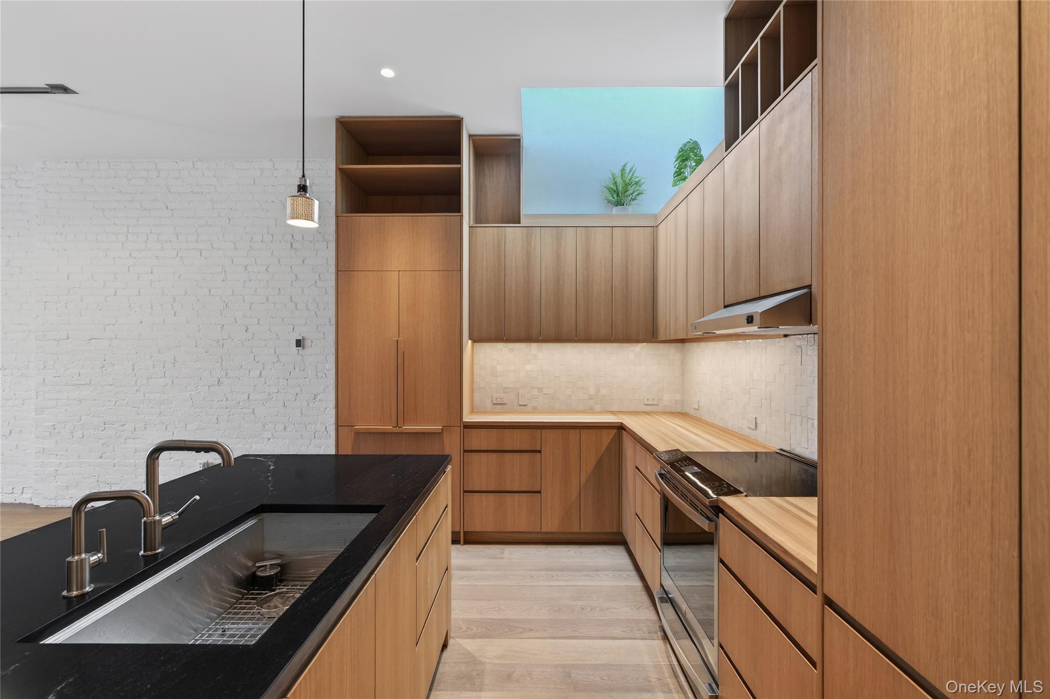 #5 photo, 316 Wall Street, Kingston , NY 12401