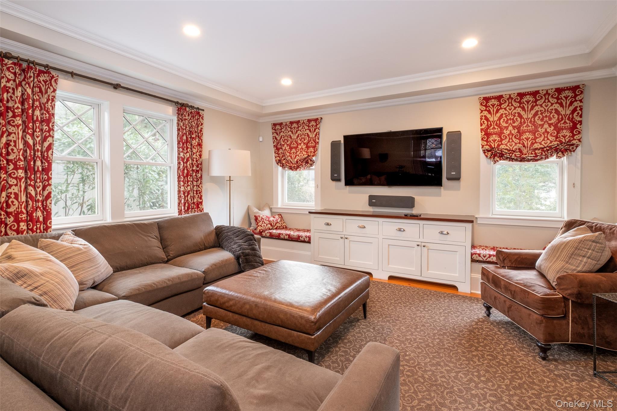 #13 photo, 18 Vine Street, Bronxville , NY 10708