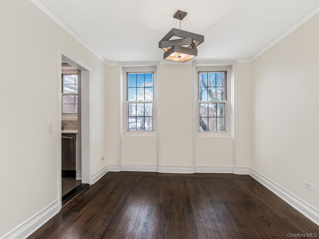 #7 photo, 1332 Midland Avenue, Bronxville , NY 10708