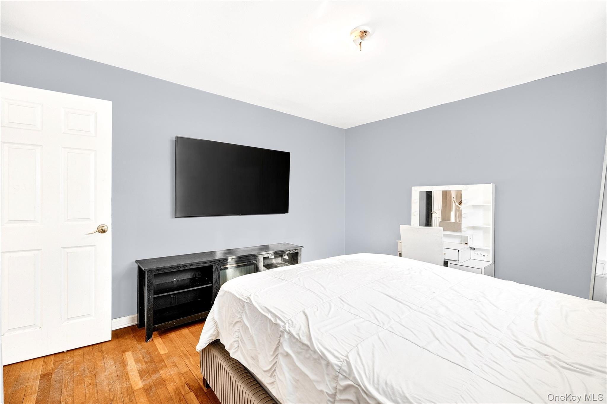 #13 photo, 717 Tuckahoe Road, Yonkers , NY 10710