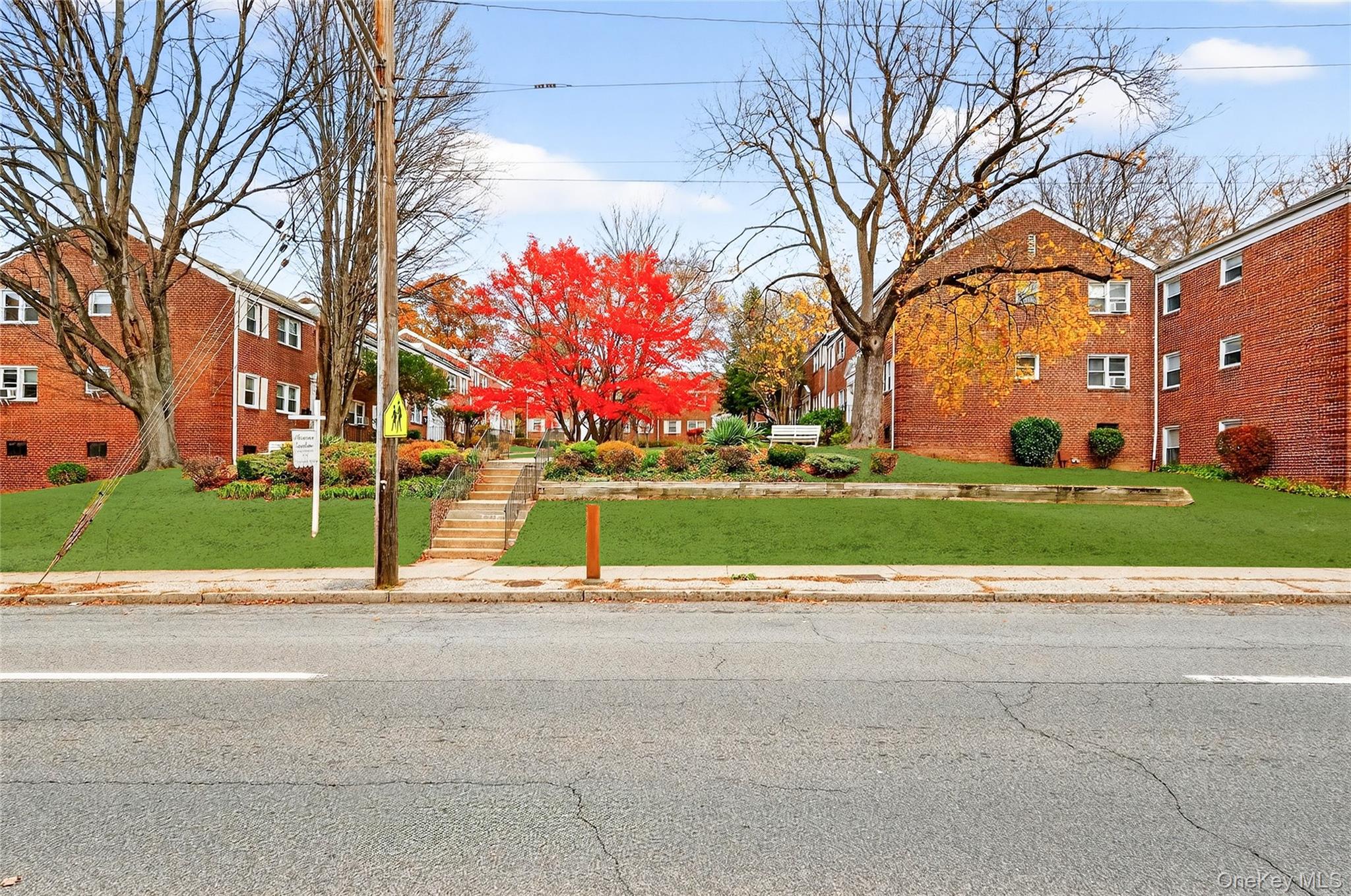 #8 photo, 717 Tuckahoe Road, Yonkers , NY 10710