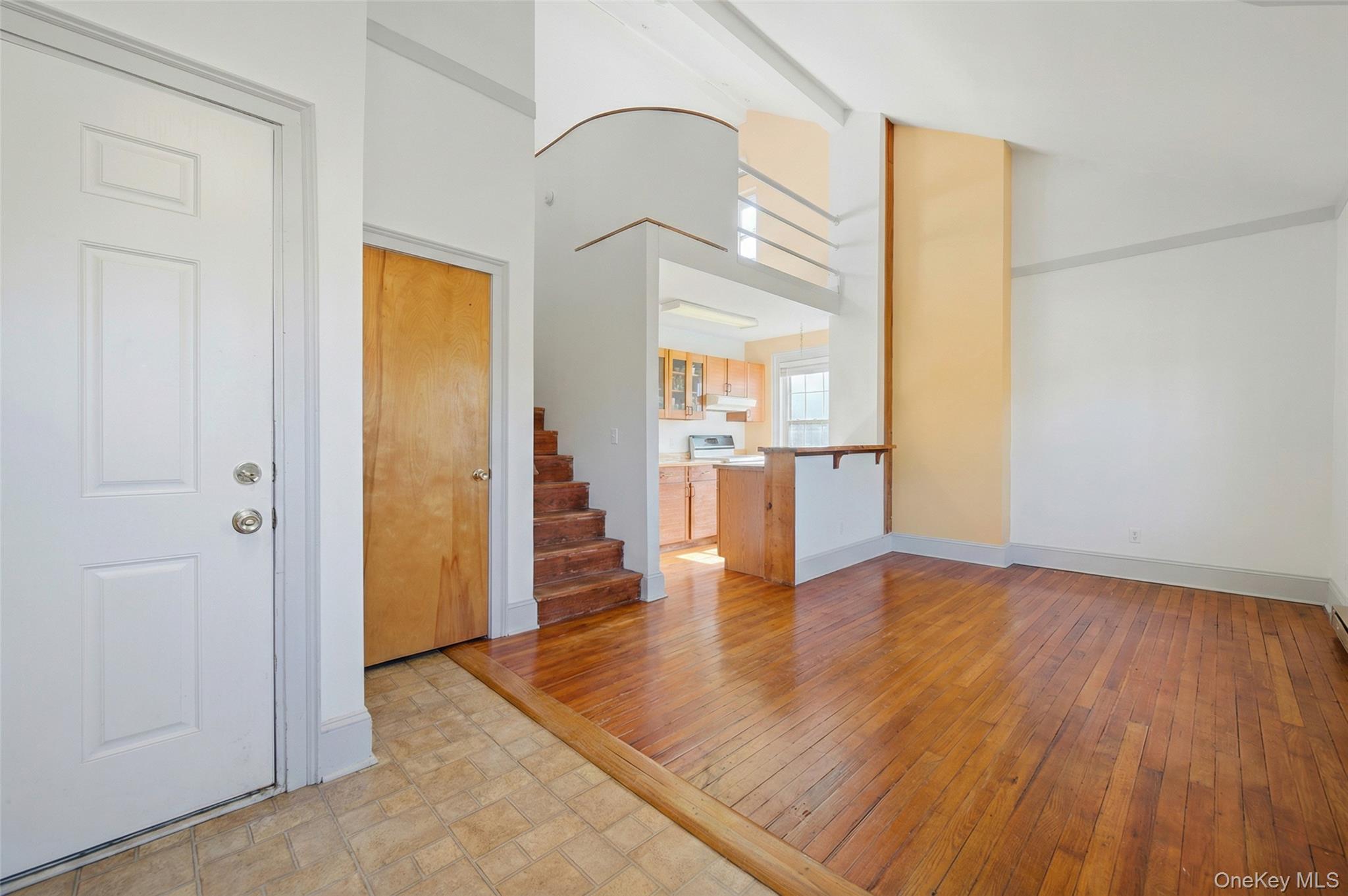 #15 photo, 203 Grand Street, Newburgh , NY 12550