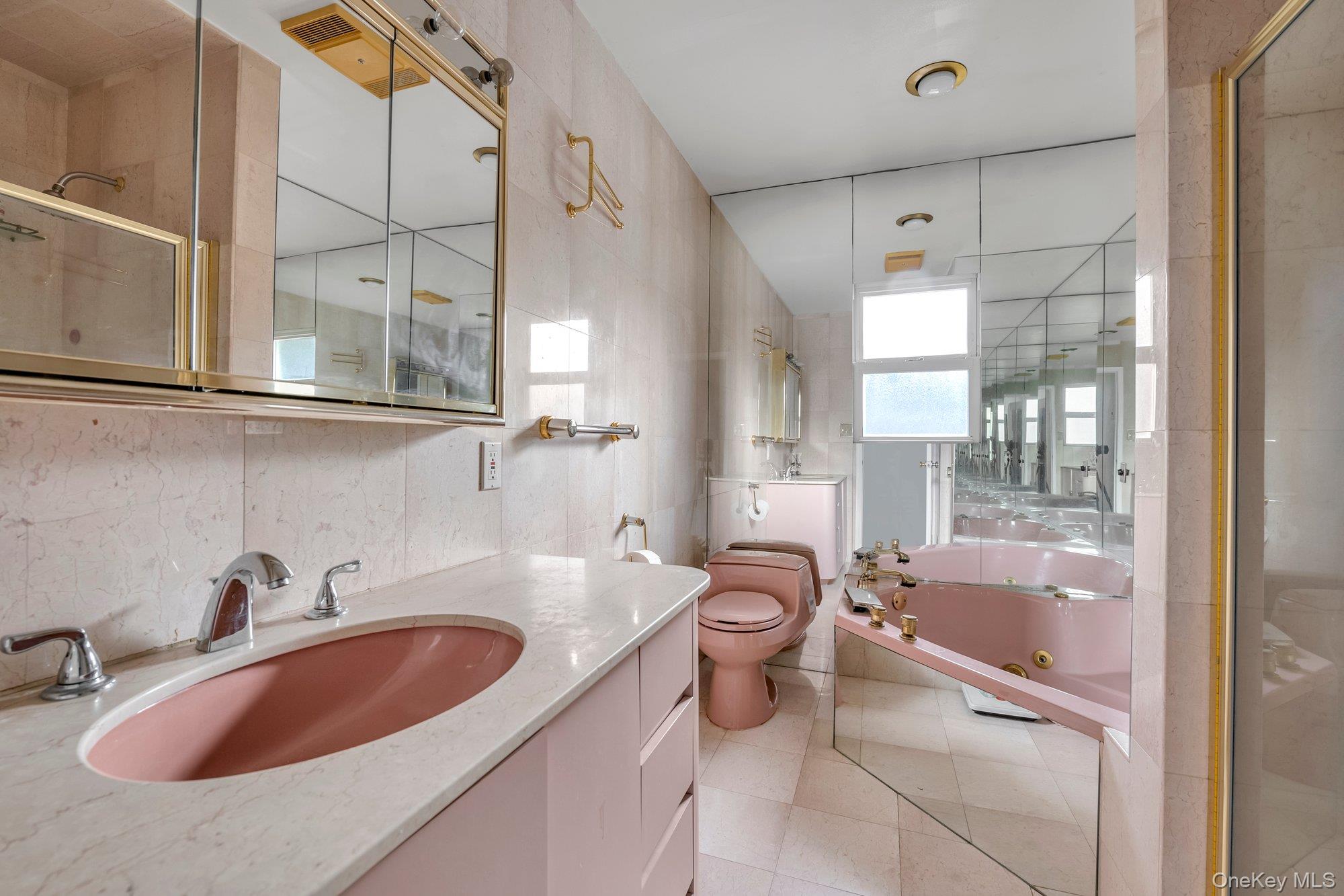 #16 photo, 1 Crystal Drive, Great Neck , NY 11021