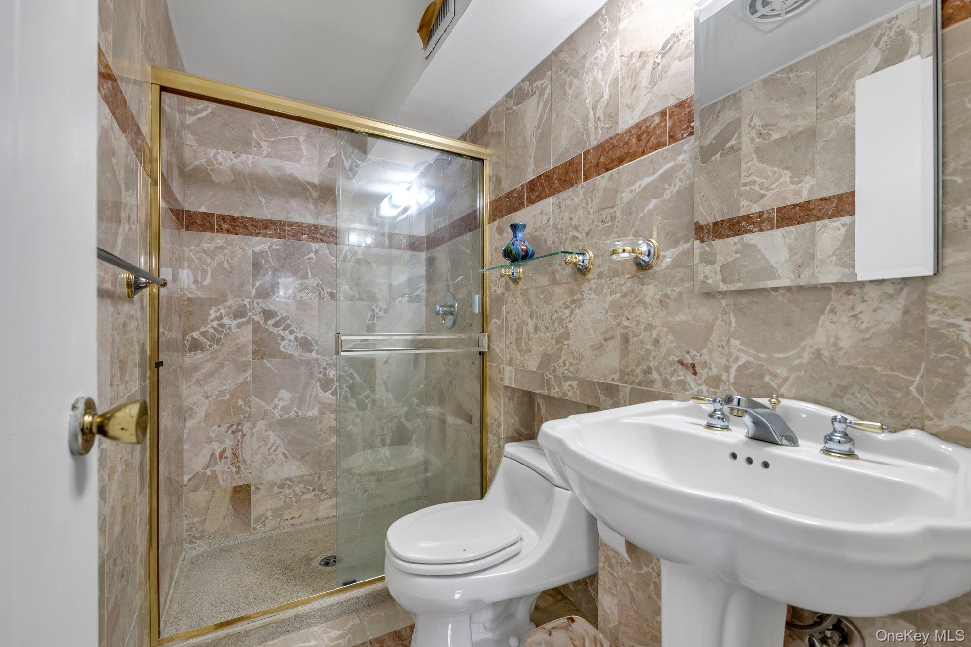 #18 photo, 1 Crystal Drive, Great Neck , NY 11021