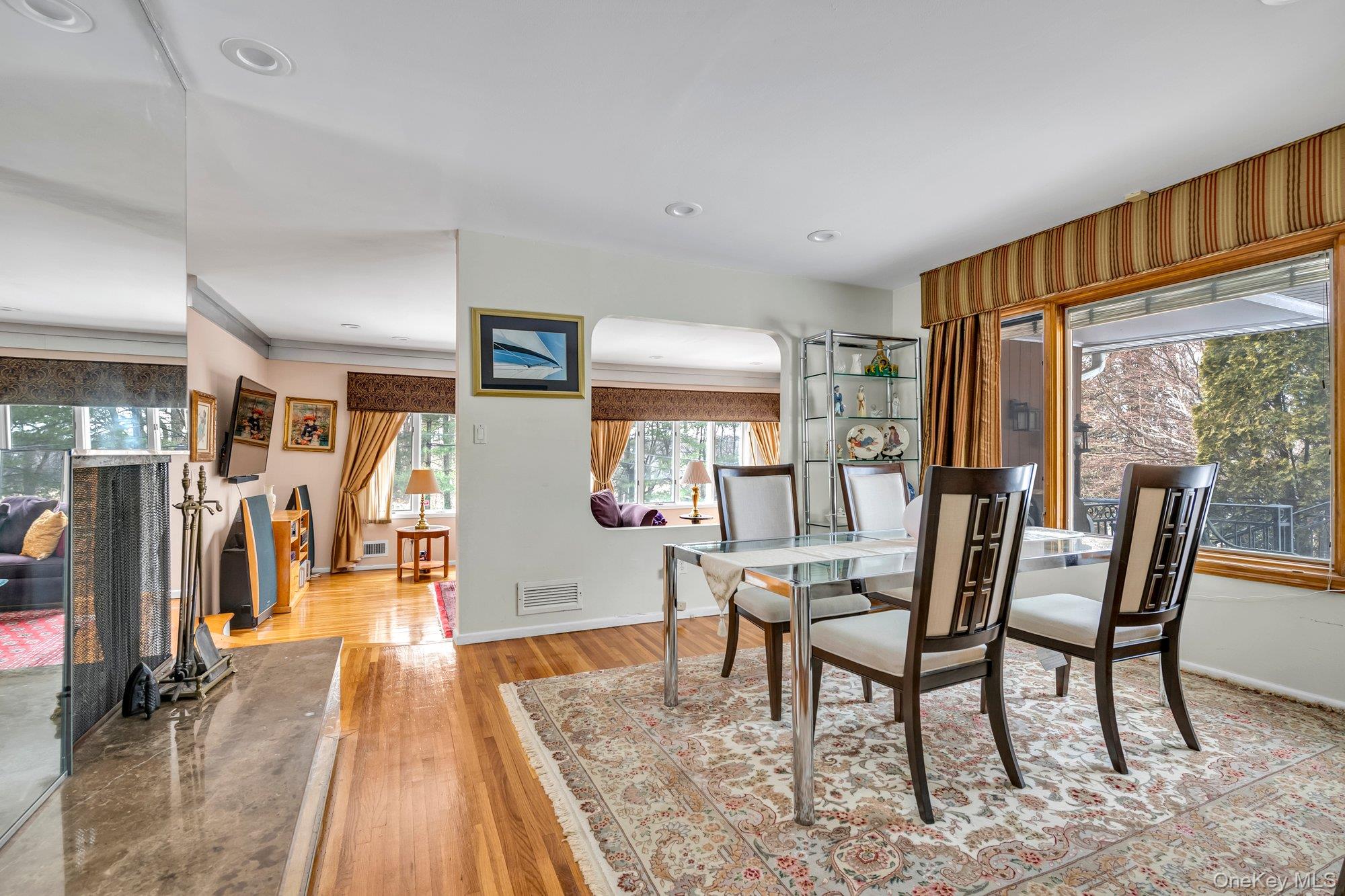 #8 photo, 1 Crystal Drive, Great Neck , NY 11021