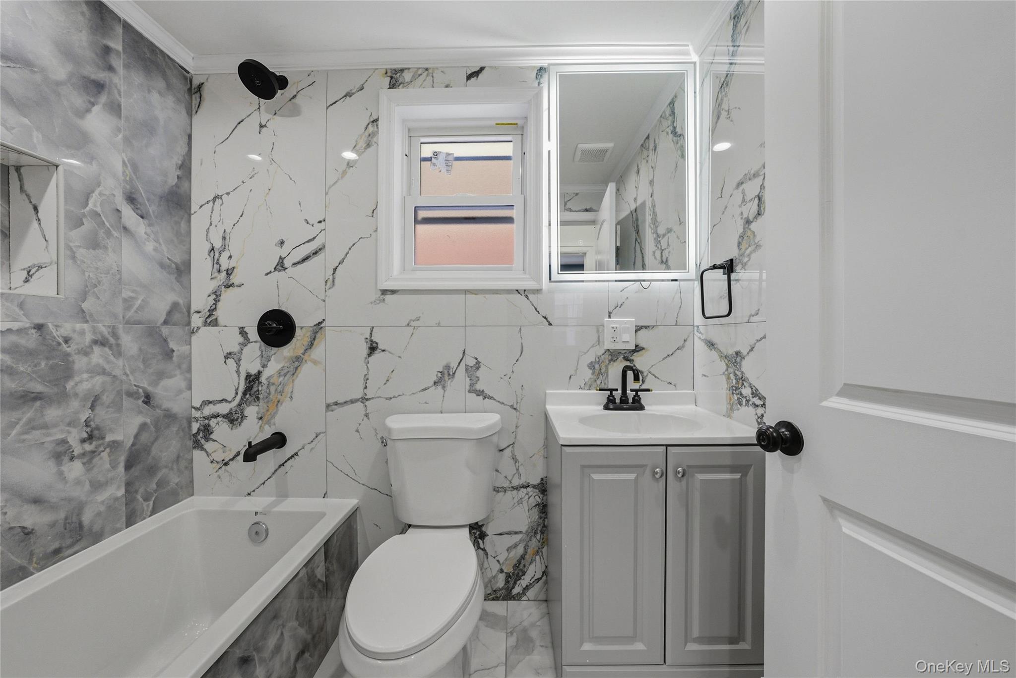 #1 photo, 14051 169th Street, কুইন্‌স Jamaica , NY 11434