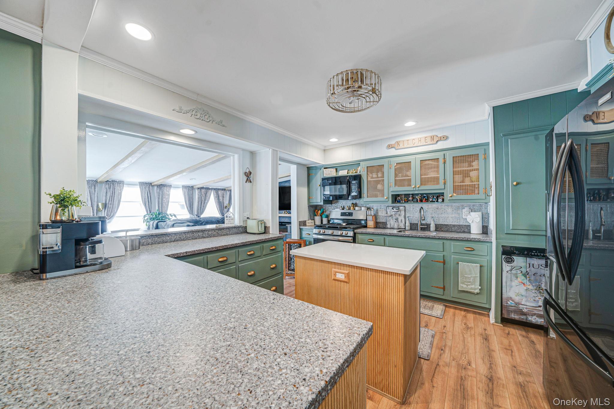 #11 photo, 47 Grover Lane, East Northport , NY 11731