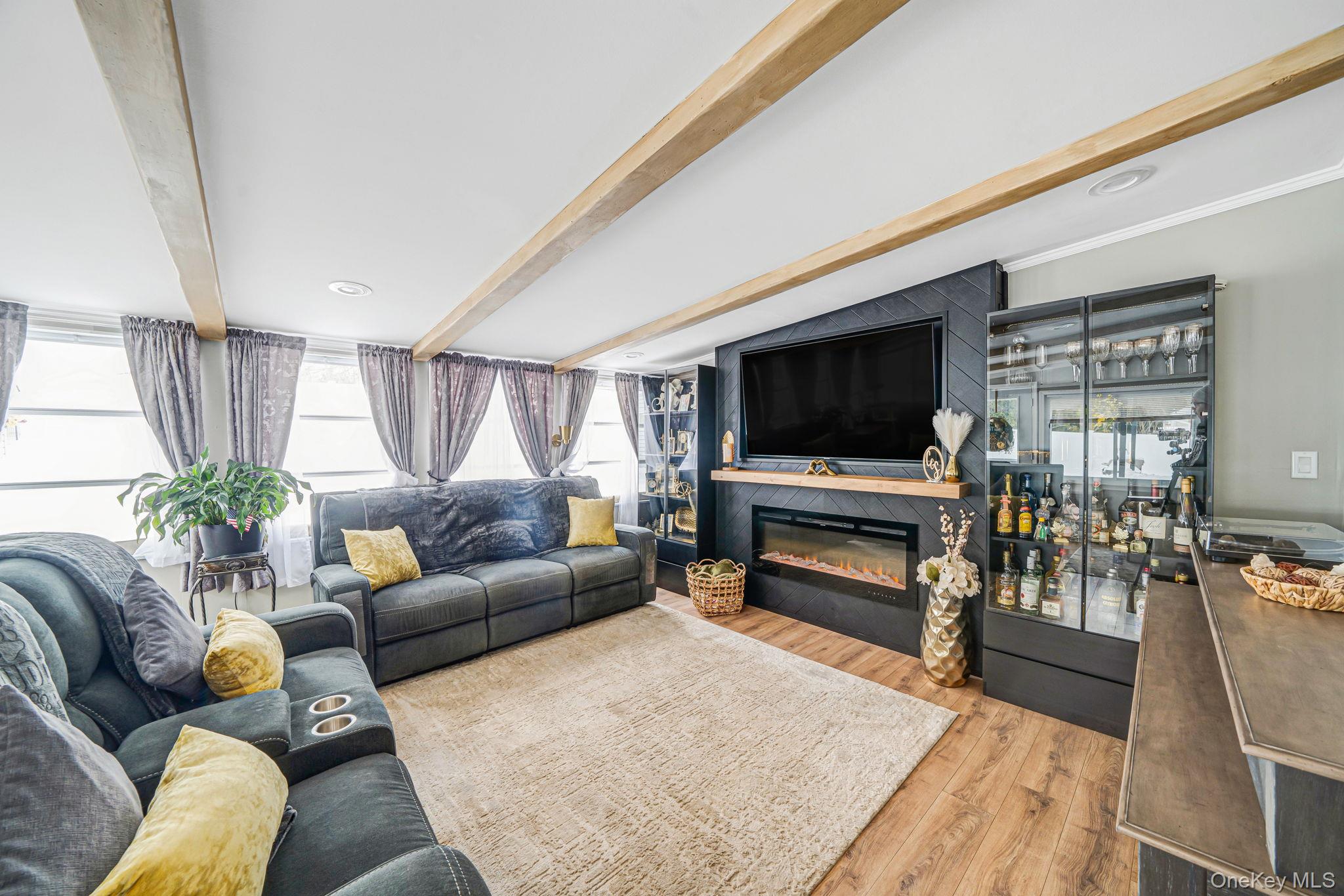 #16 photo, 47 Grover Lane, East Northport , NY 11731