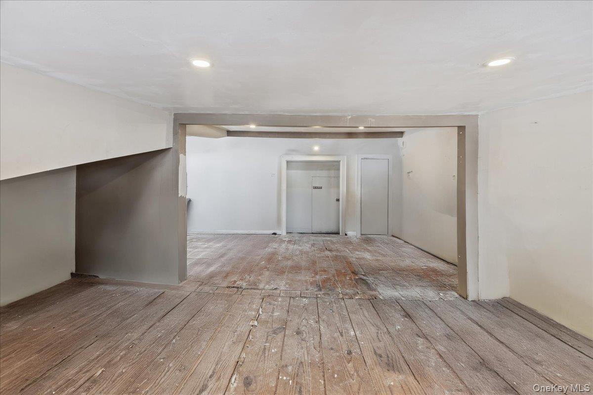 #19 photo, 5 James Street, East Rockaway , NY 11518