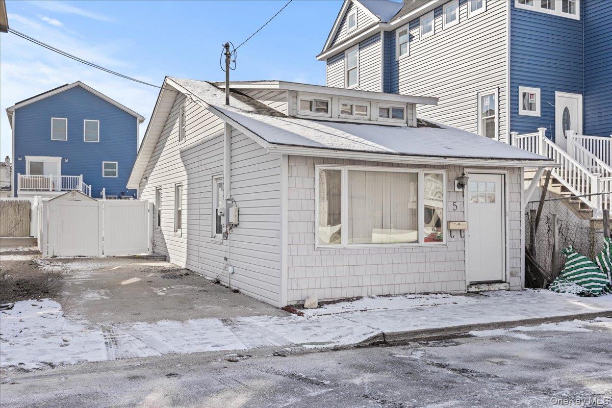 #2 photo, 5 James Street, East Rockaway , NY 11518