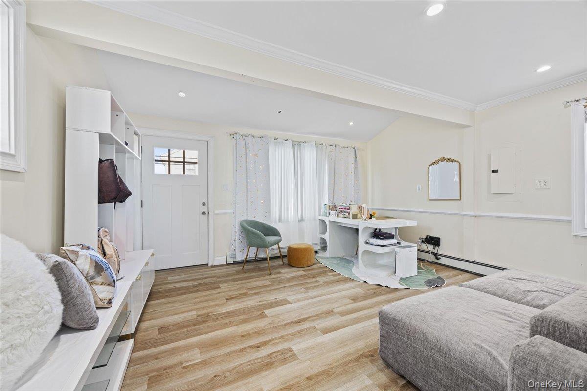 #4 photo, 5 James Street, East Rockaway , NY 11518