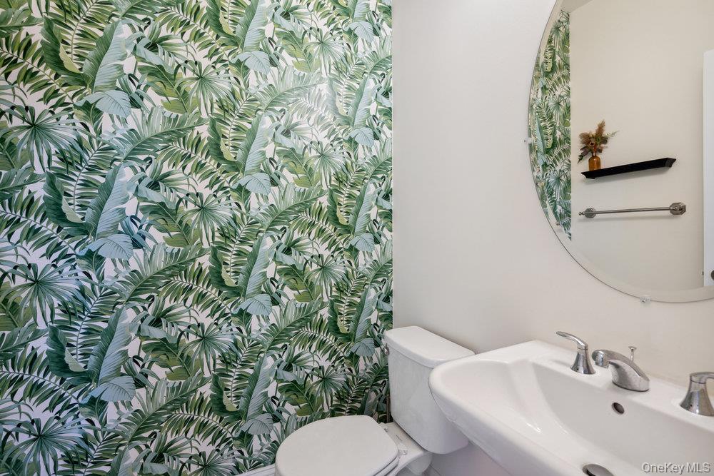 #16 photo, 1 Willow Terrace, Coram , NY 11727