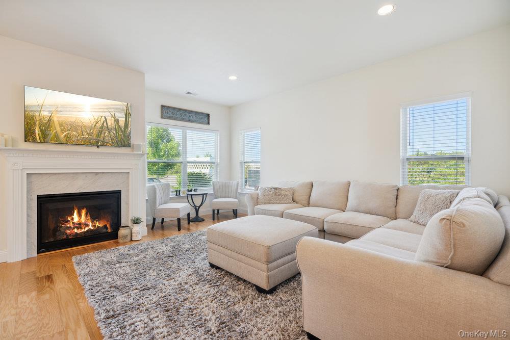 #17 photo, 1 Willow Terrace, Coram , NY 11727