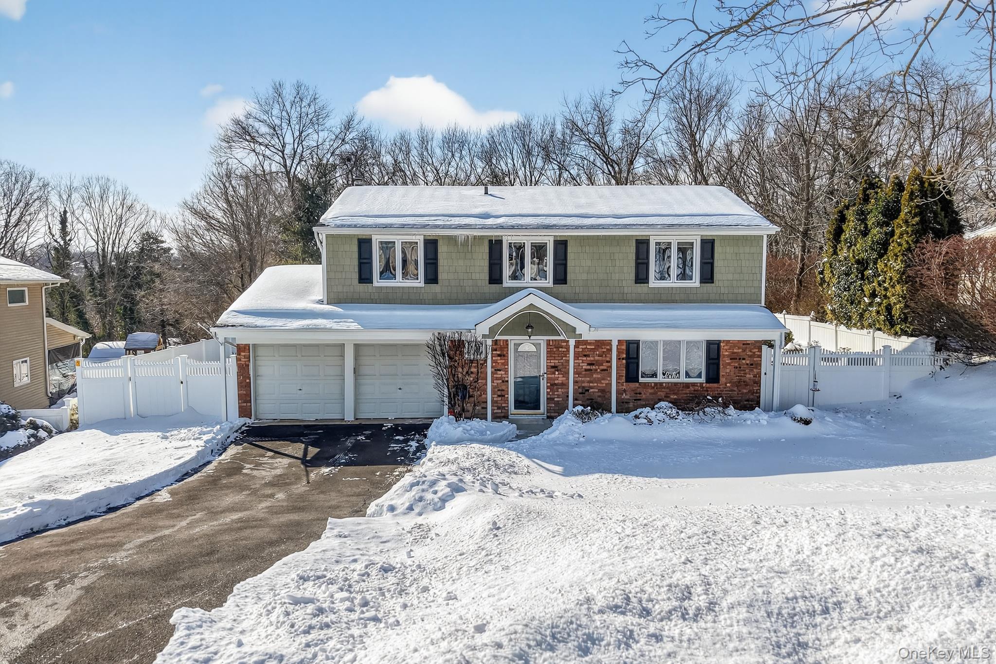 #14 photo, 18 Hill Lane, Smithtown , NY 11787