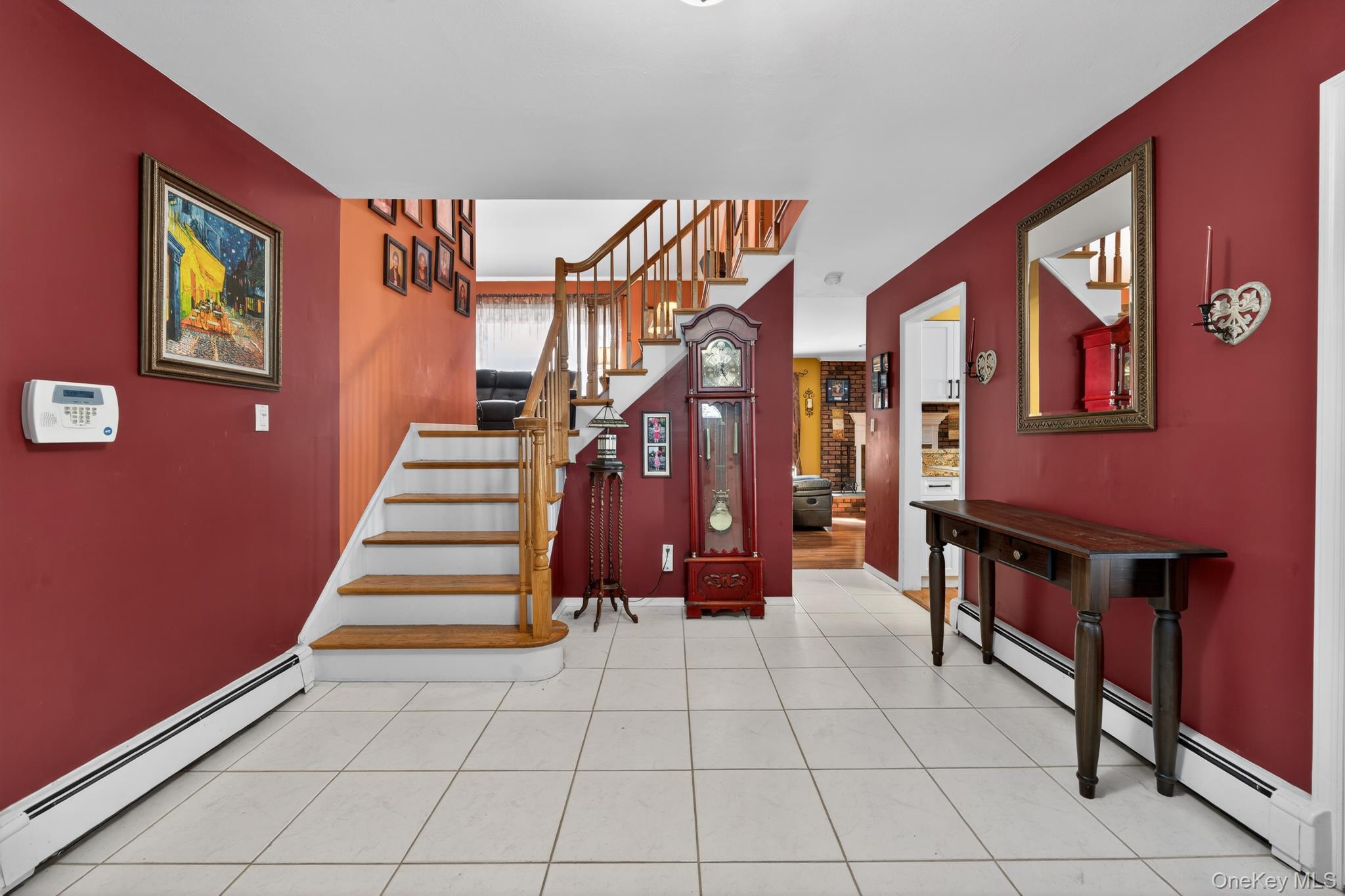 #2 photo, 18 Hill Lane, Smithtown , NY 11787