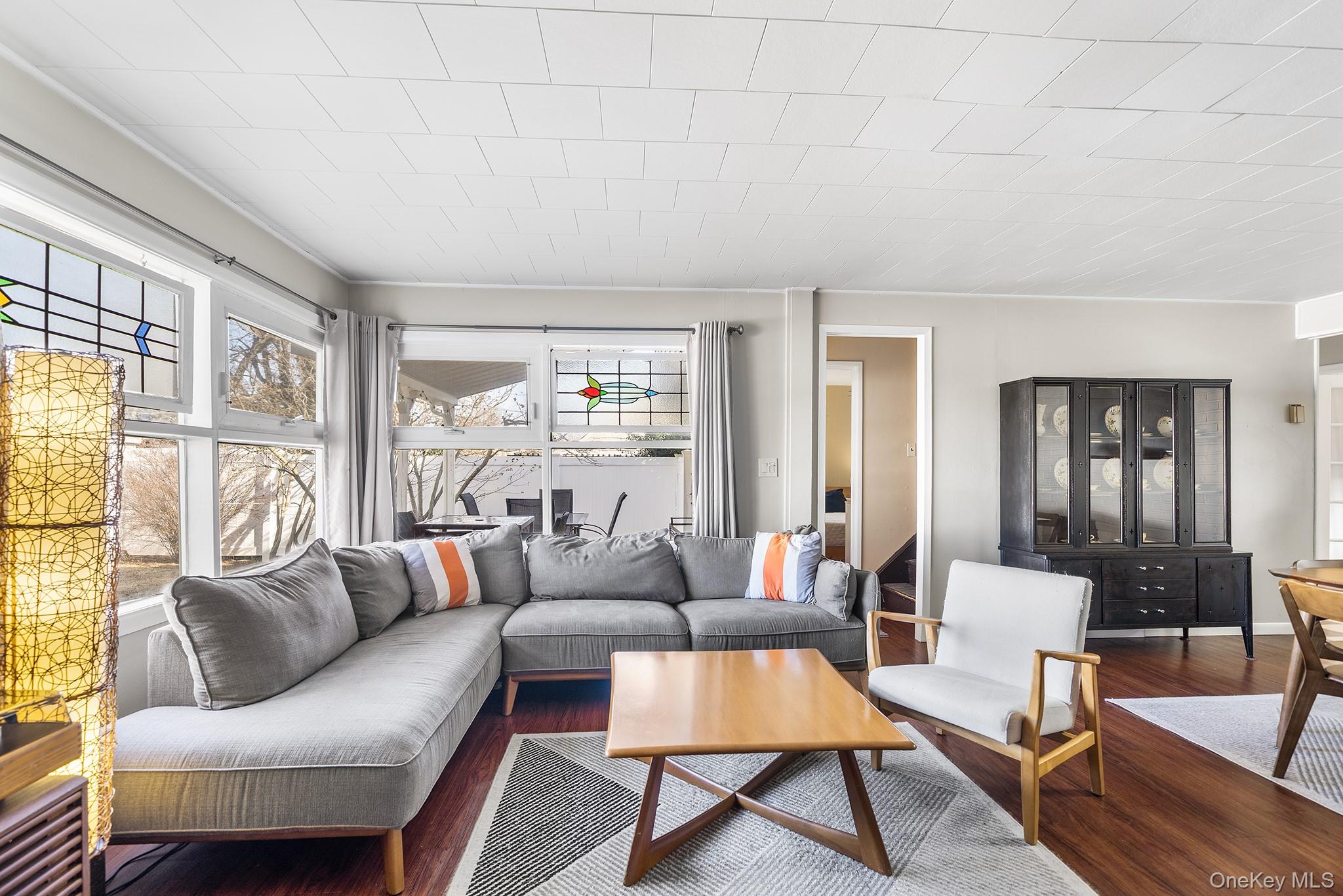 #5 photo, 111 Stirrup Lane, Levittown , NY 11756