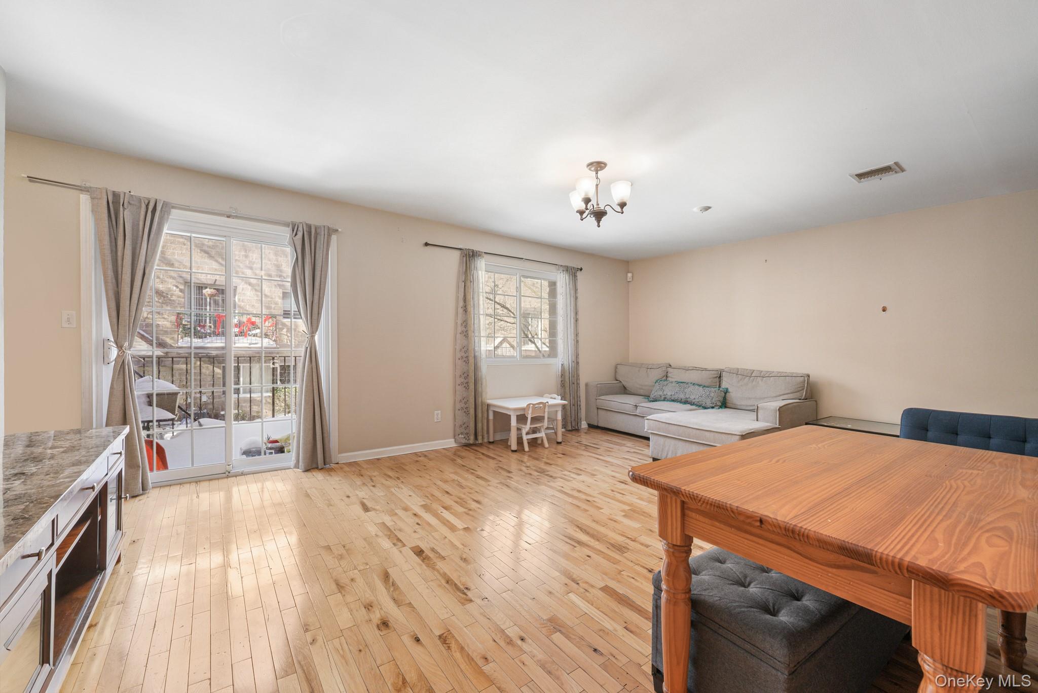 #4 photo, 29 Klint Court, Nanuet , NY 10954