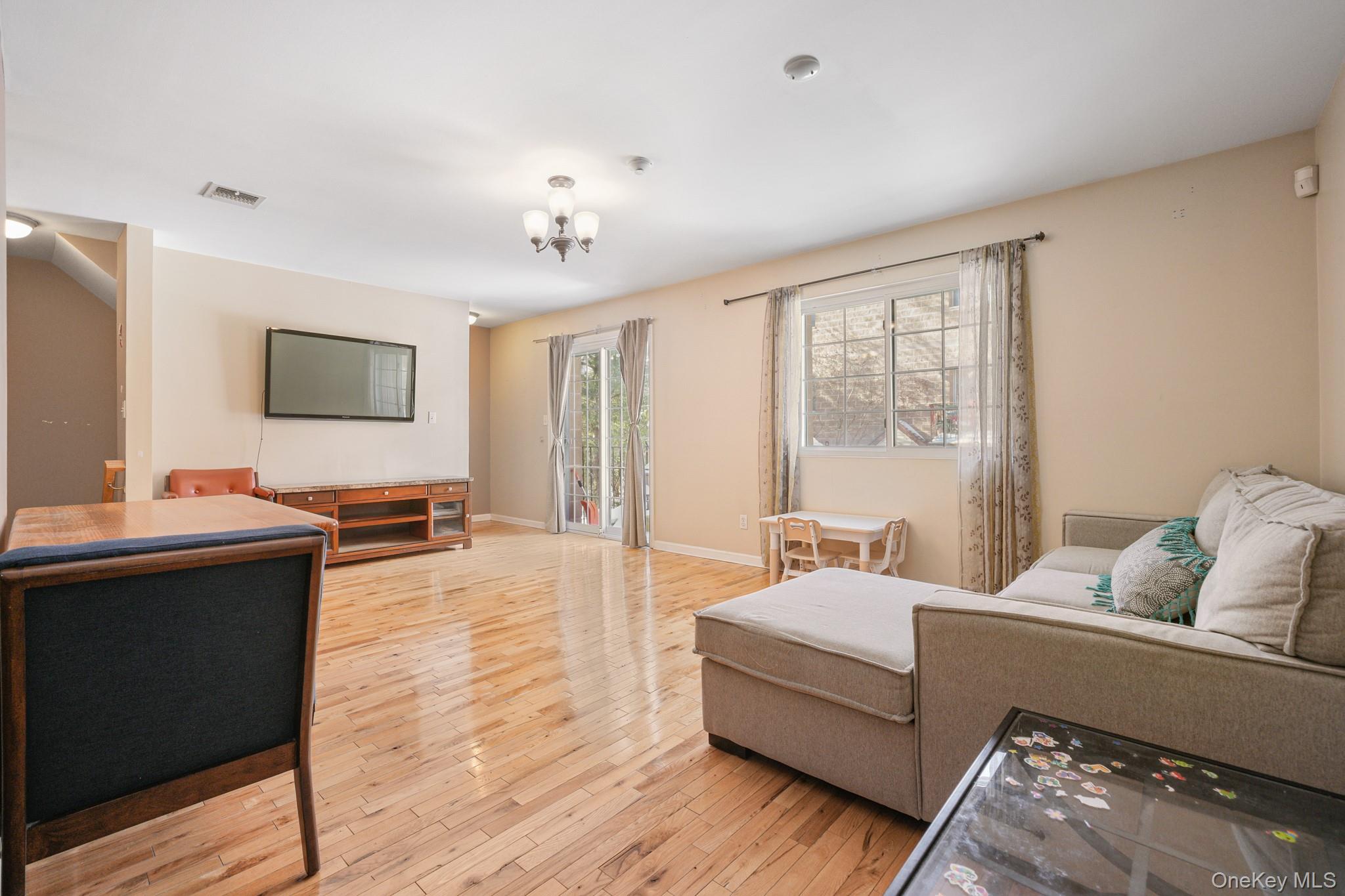 #8 photo, 29 Klint Court, Nanuet , NY 10954