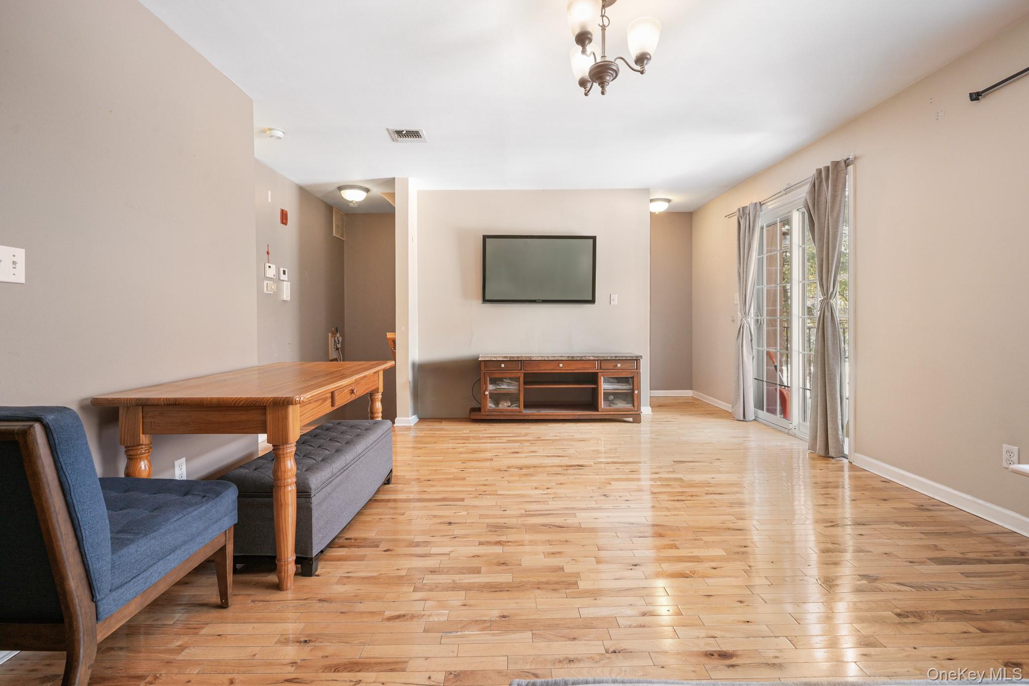 #9 photo, 29 Klint Court, Nanuet , NY 10954