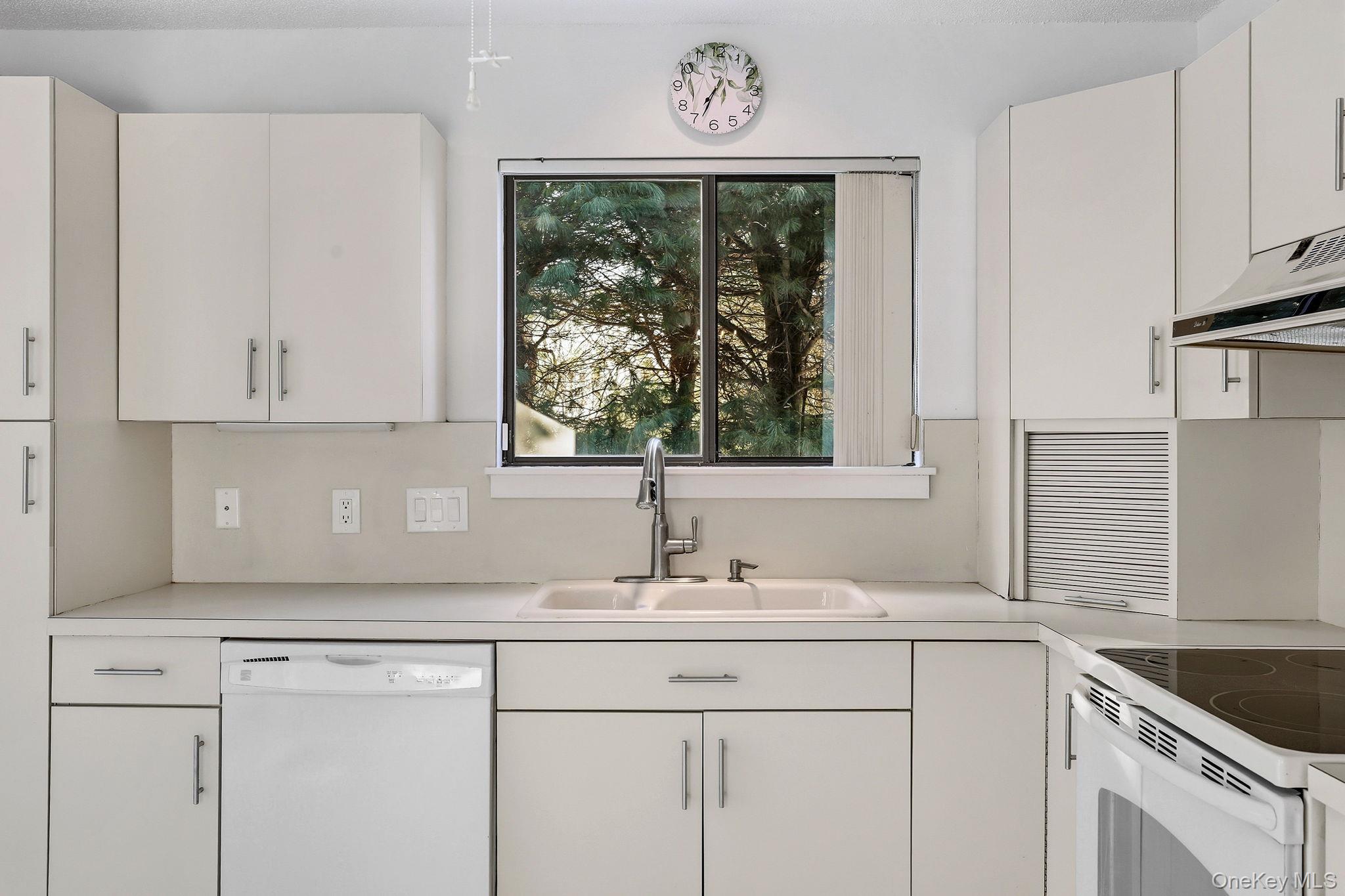 #6 photo, 578 Heritage Hills, Somers , NY 10589