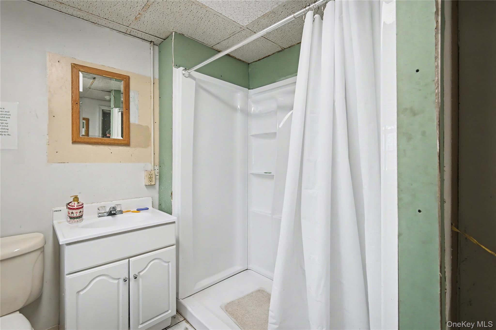 #15 photo, 384-386 Broadway, Monticello , NY 12701