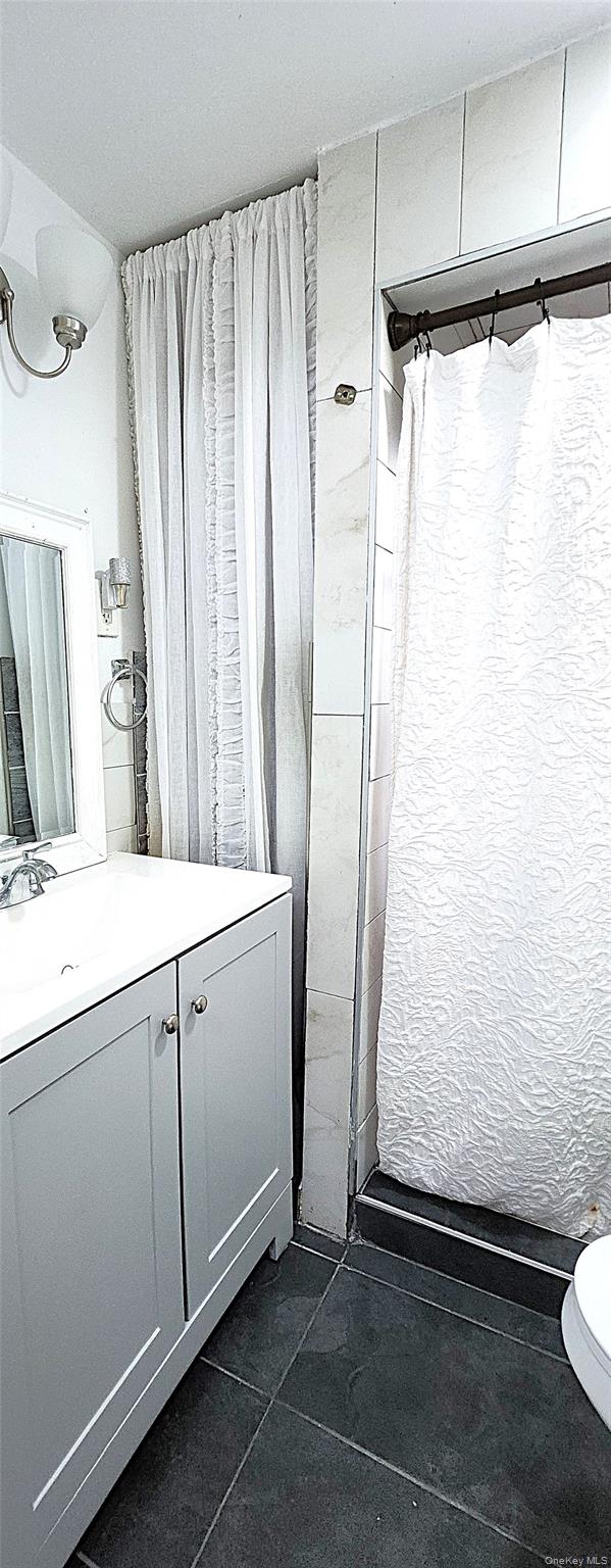 #16 photo, 290 Roberts Avenue, Yonkers , NY 10703