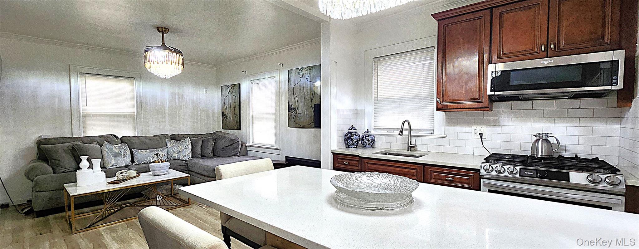 #4 photo, 290 Roberts Avenue, Yonkers , NY 10703