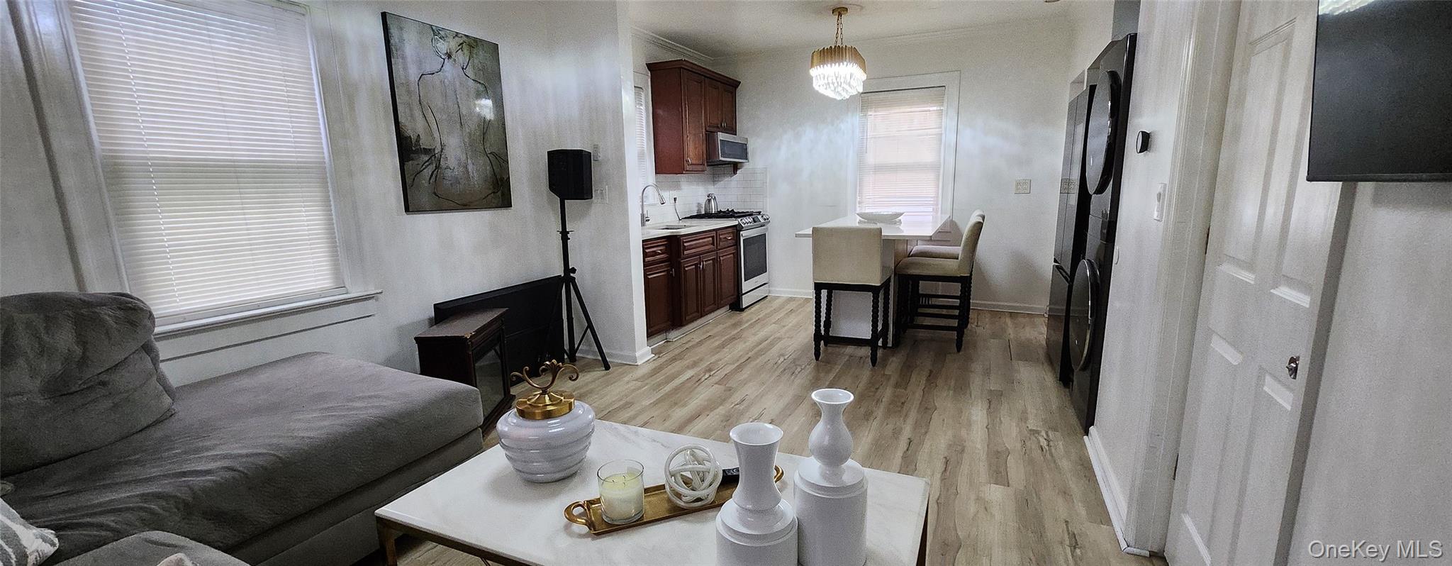 #6 photo, 290 Roberts Avenue, Yonkers , NY 10703