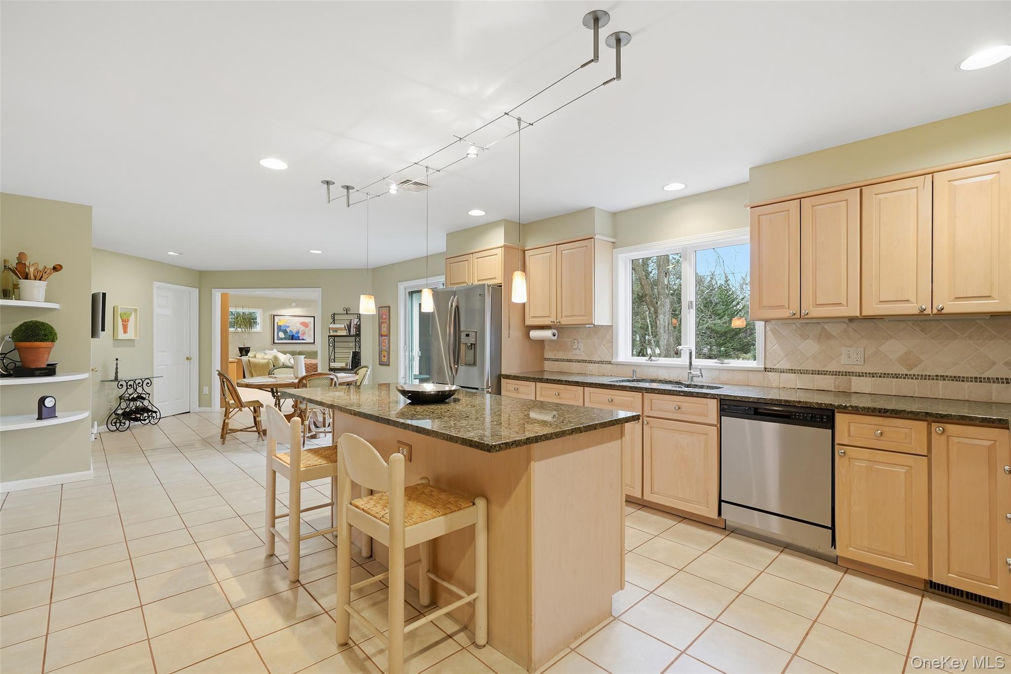 #11 photo, 758 King Street, Rye Brook , NY 10573