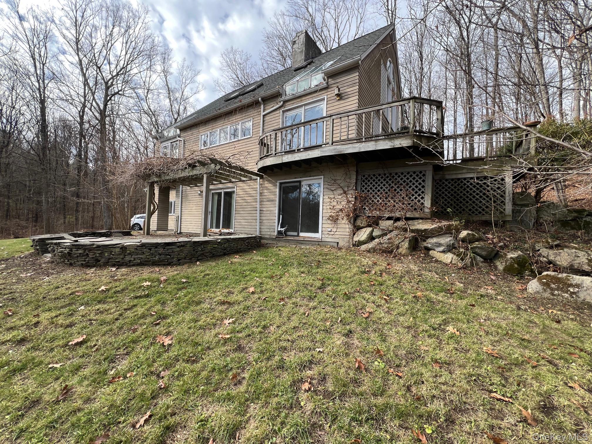 #4 photo, 22 Troutbeck Crescent, Amenia , NY 12501
