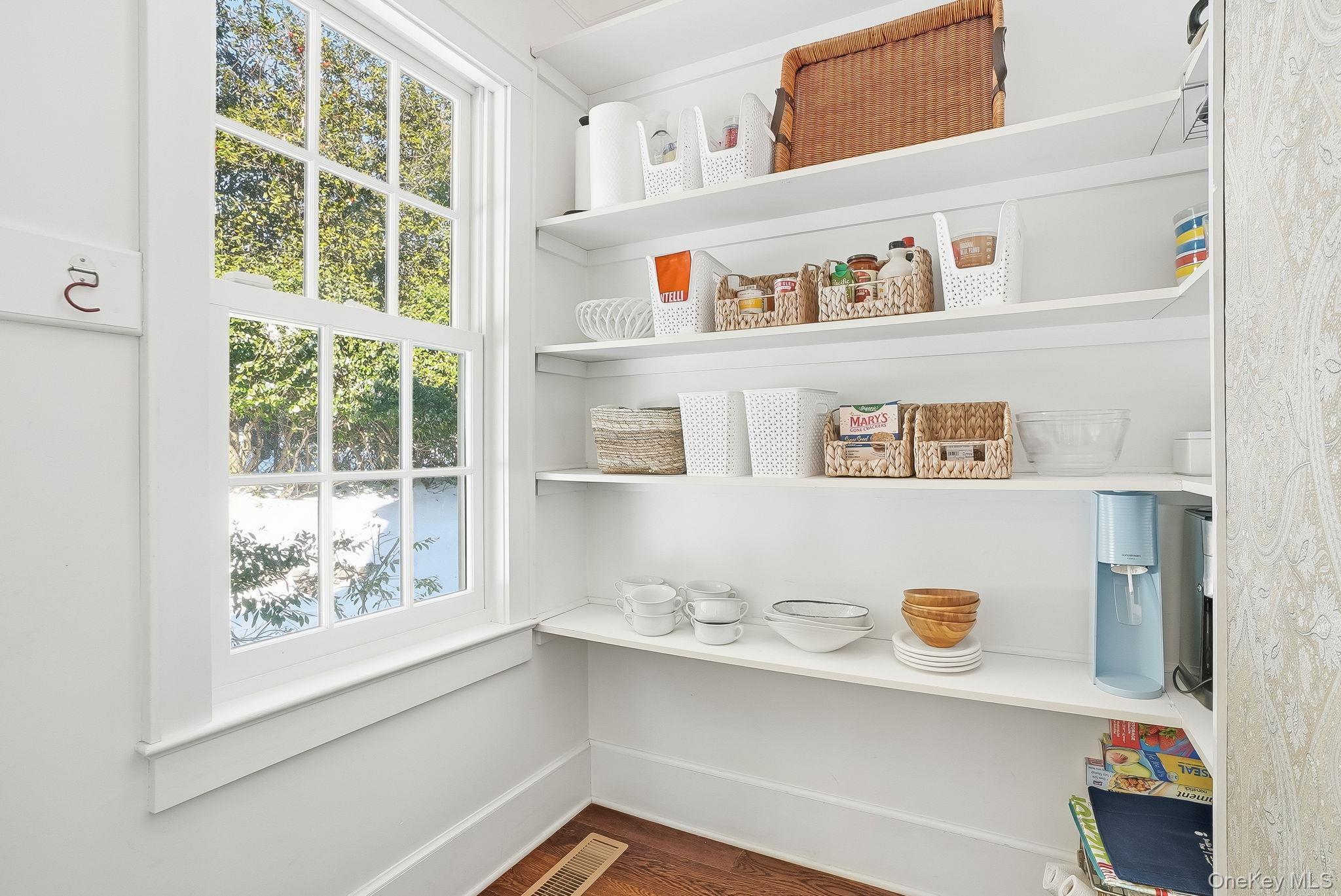 #14 photo, 880 Forest Avenue, Rye , NY 10580