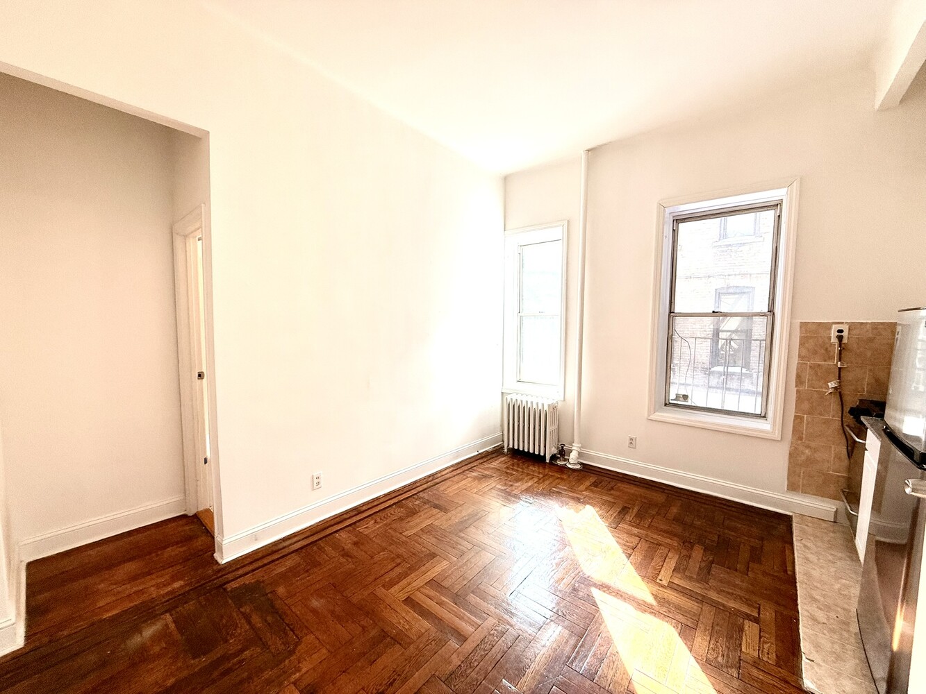 #2 photo, 220 E 36TH Street, مانهاتن Murray Hill , NY 10016