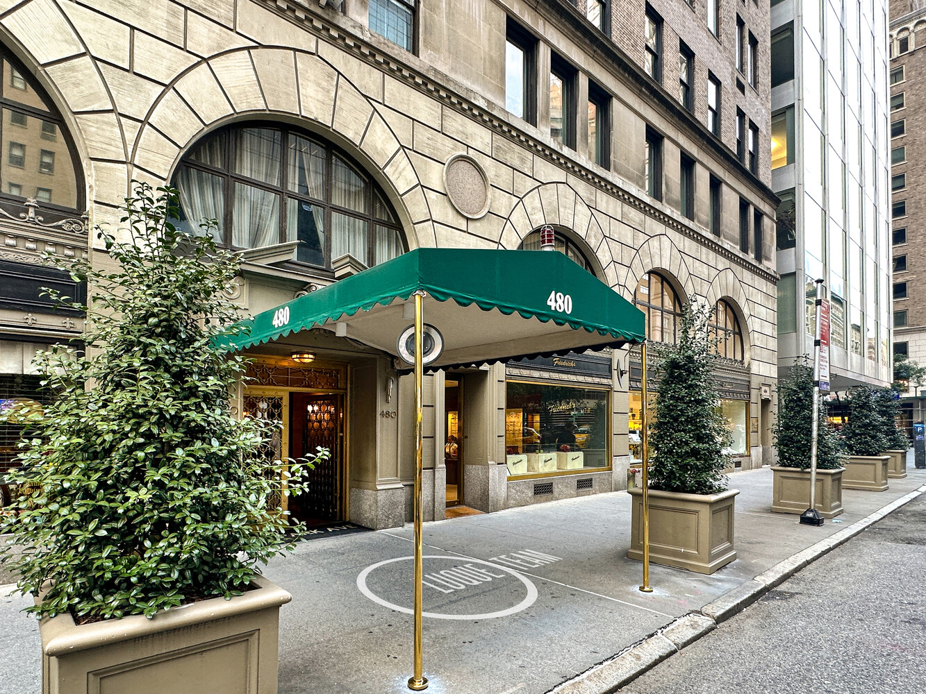 #13 photo, 480 PARK Avenue, Midtown East , NY 10022