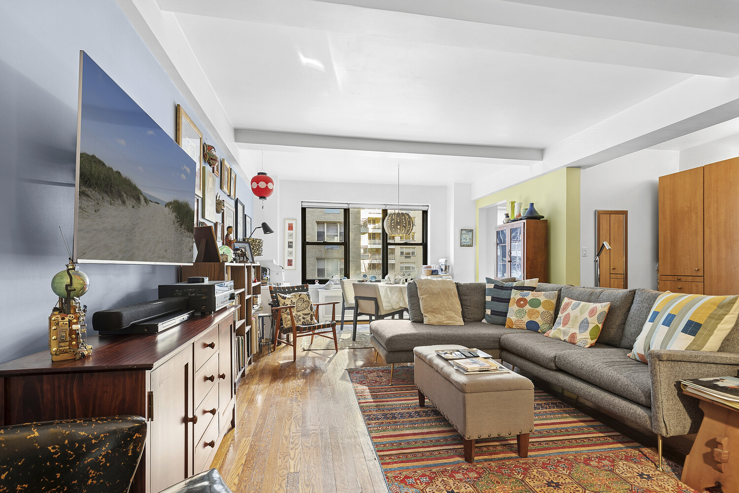 #3 photo, 400 E 52ND Street, Beekman , NY 10022