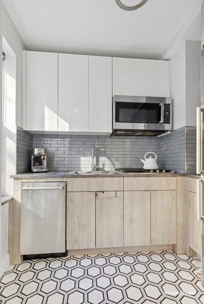 #8 photo, 400 E 52ND Street, Beekman , NY 10022