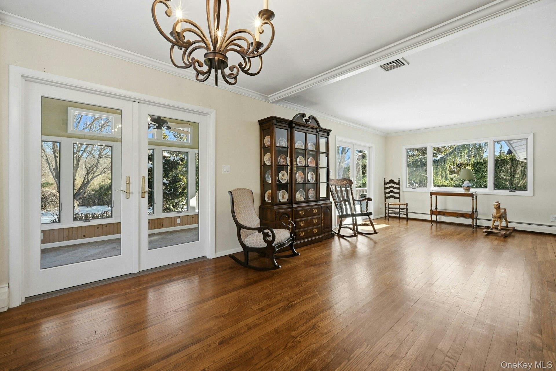 #12 photo, 205 Oak Neck Lane, West Islip , NY 11795