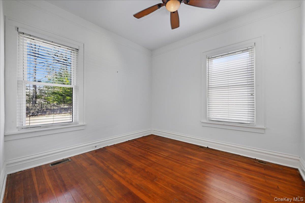 #15 photo, 1 Carl Street, Greenvale , NY 11548