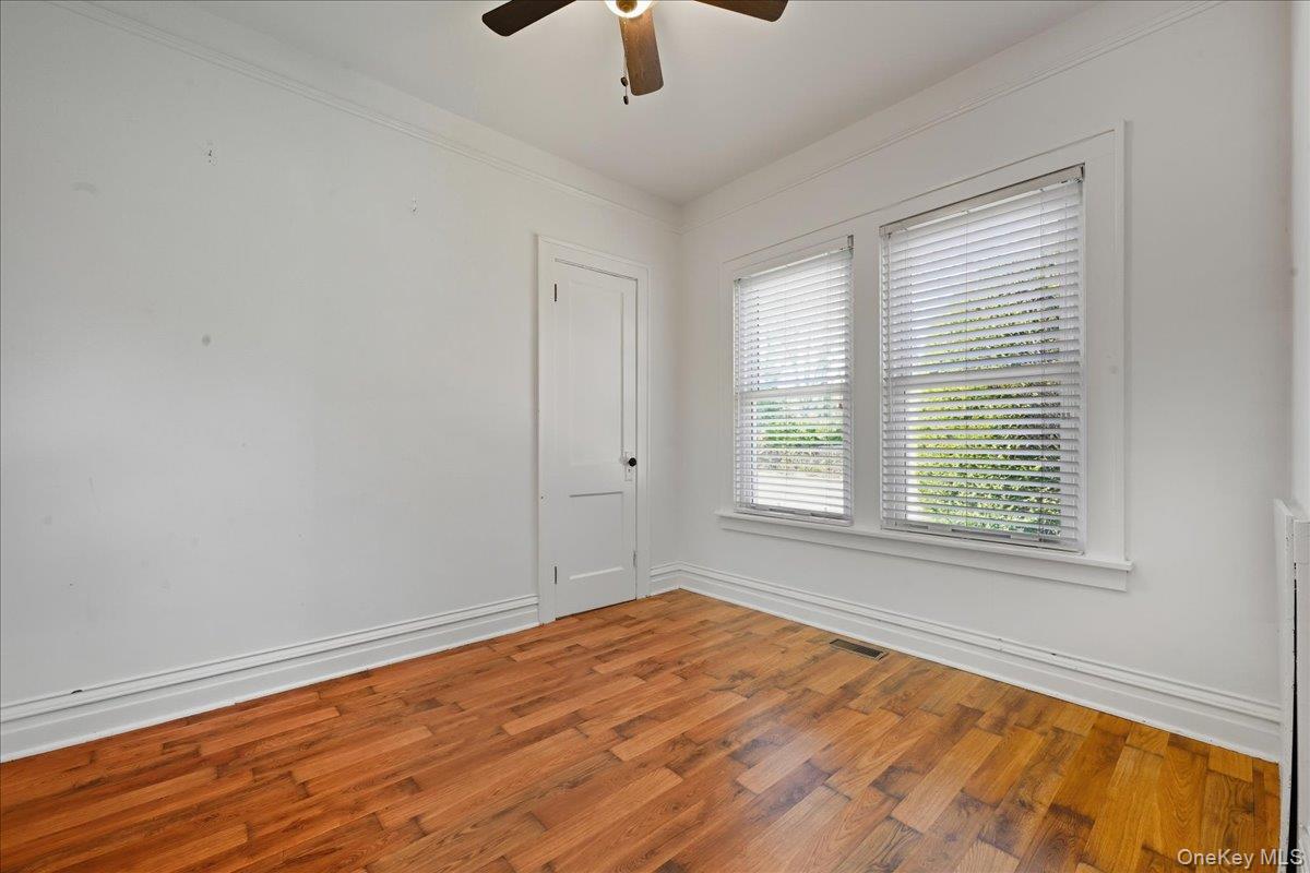 #17 photo, 1 Carl Street, Greenvale , NY 11548