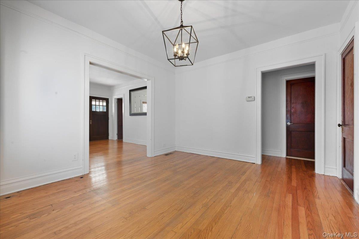 #8 photo, 1 Carl Street, Greenvale , NY 11548