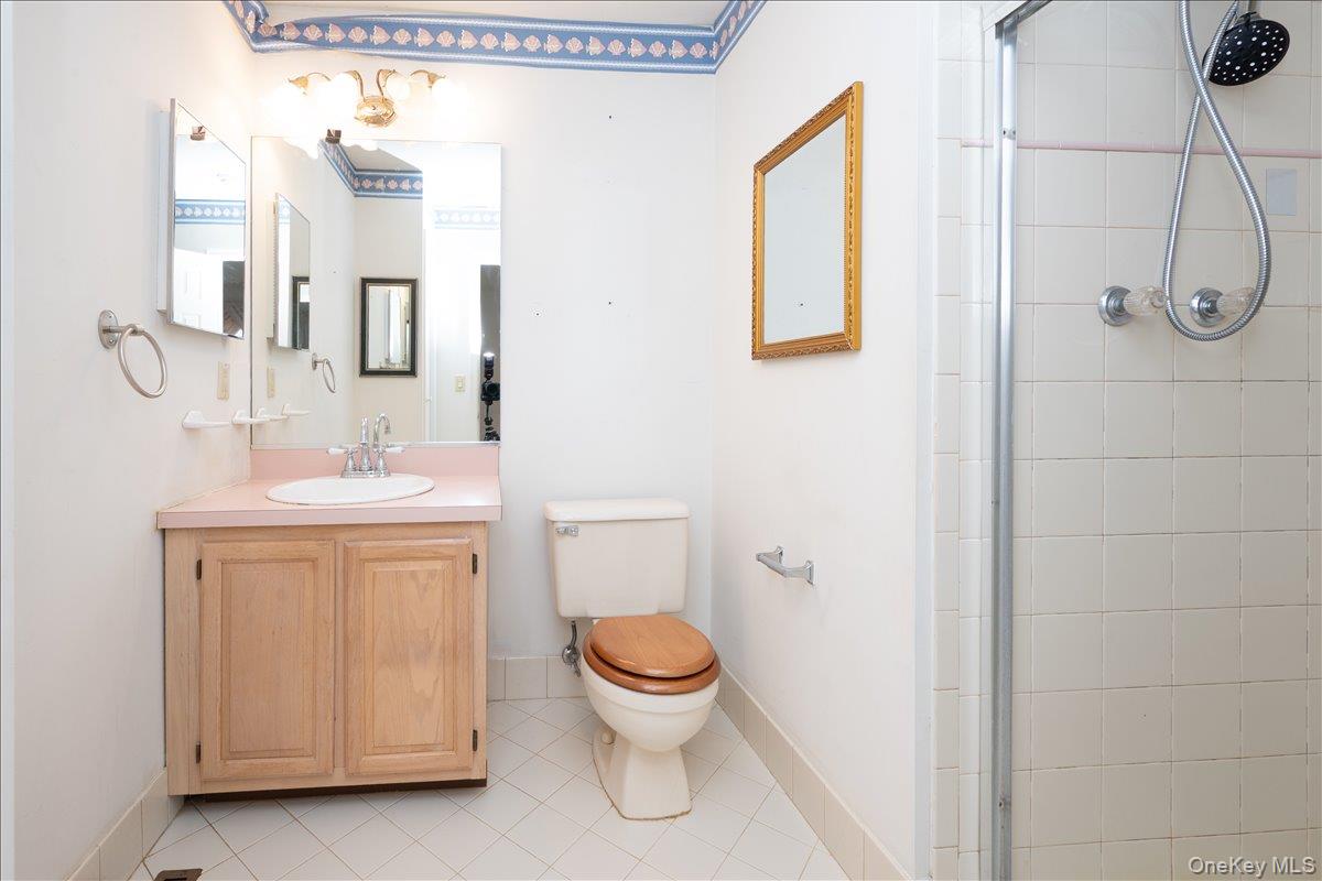 #19 photo, 249 Windward Drive, Port Jefferson , NY 11777