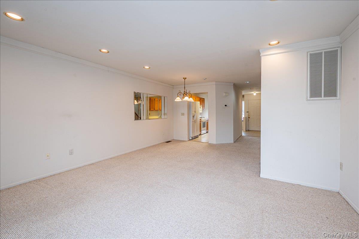 #9 photo, 249 Windward Drive, Port Jefferson , NY 11777