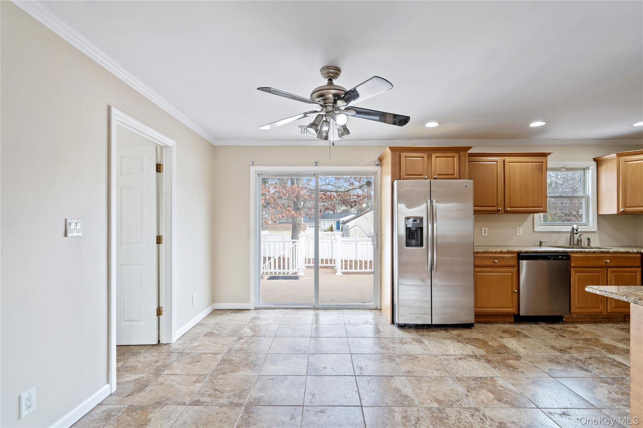 #12 photo, 6 Edward Court, Lake Ronkonkoma , NY 11779