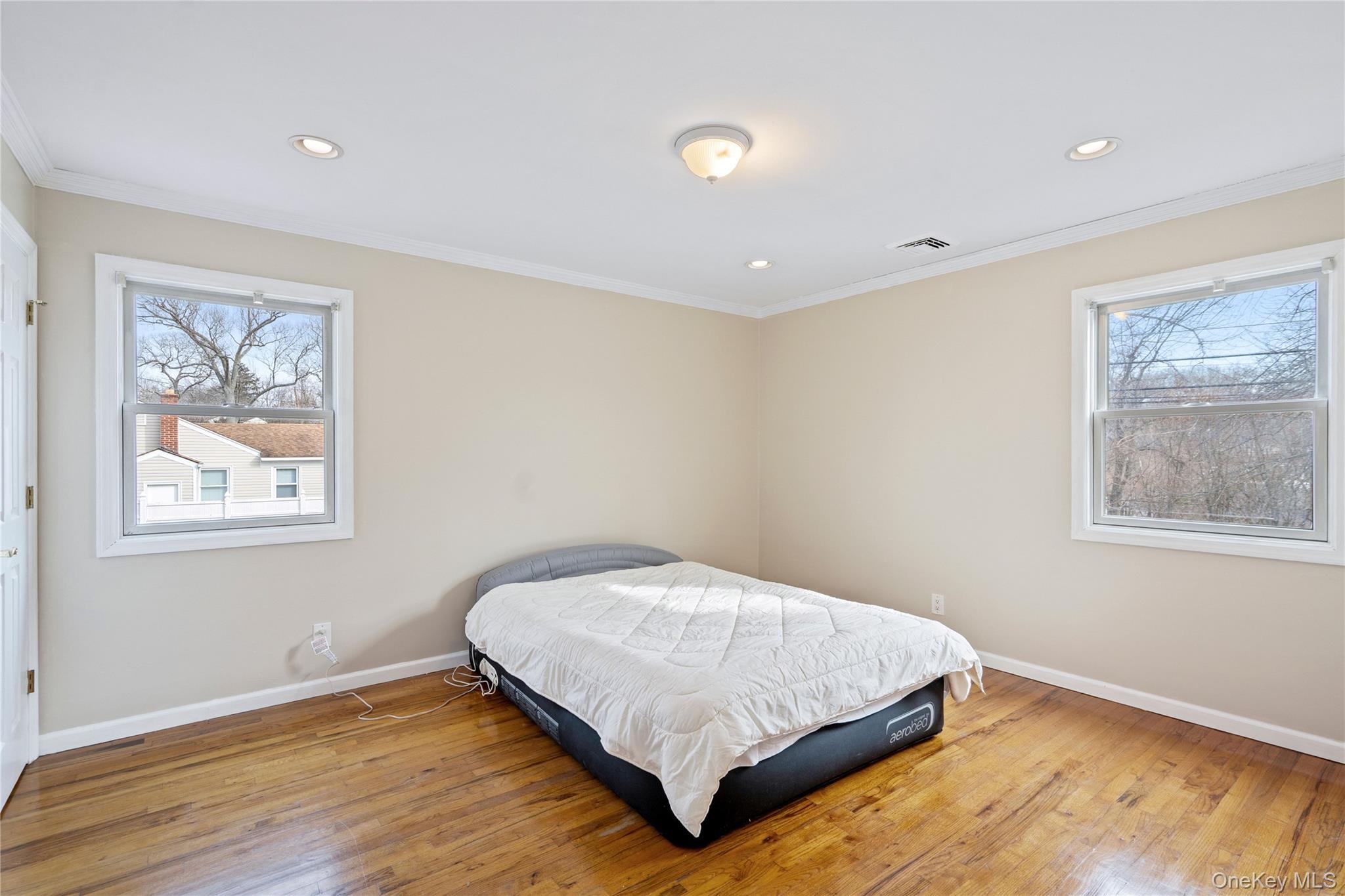 #19 photo, 6 Edward Court, Lake Ronkonkoma , NY 11779