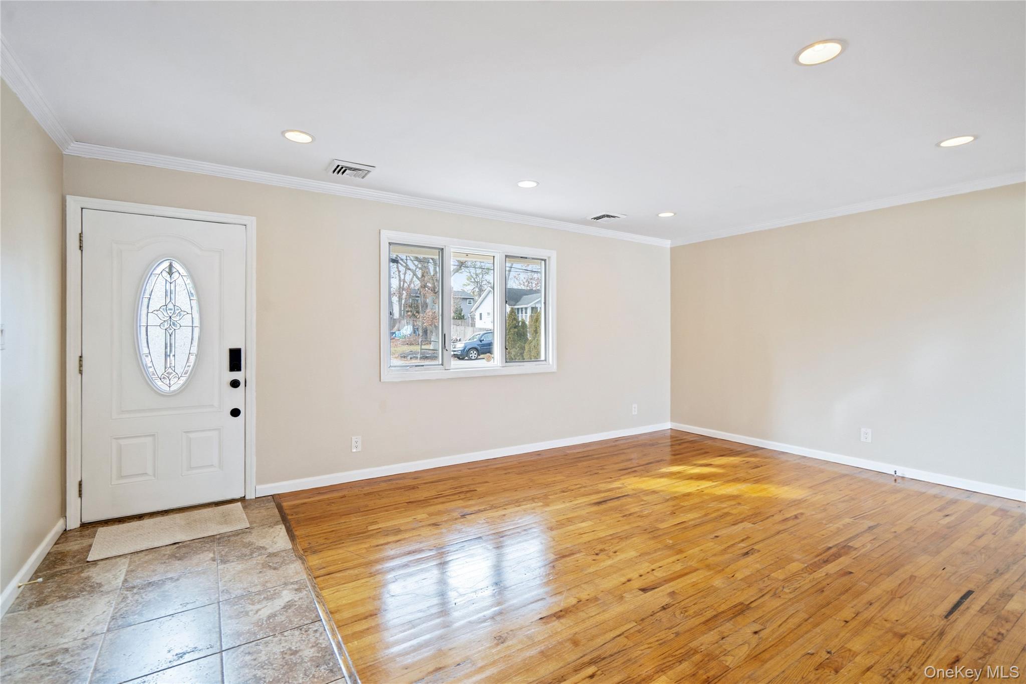 #7 photo, 6 Edward Court, Lake Ronkonkoma , NY 11779