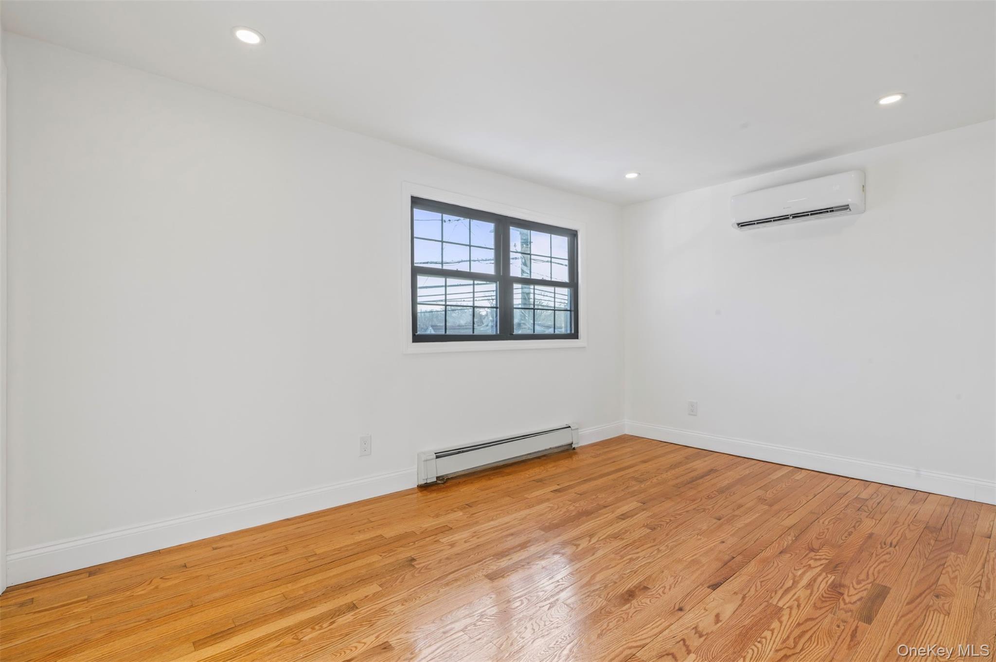 #10 photo, 1709 Camp Avenue, Merrick , NY 11566