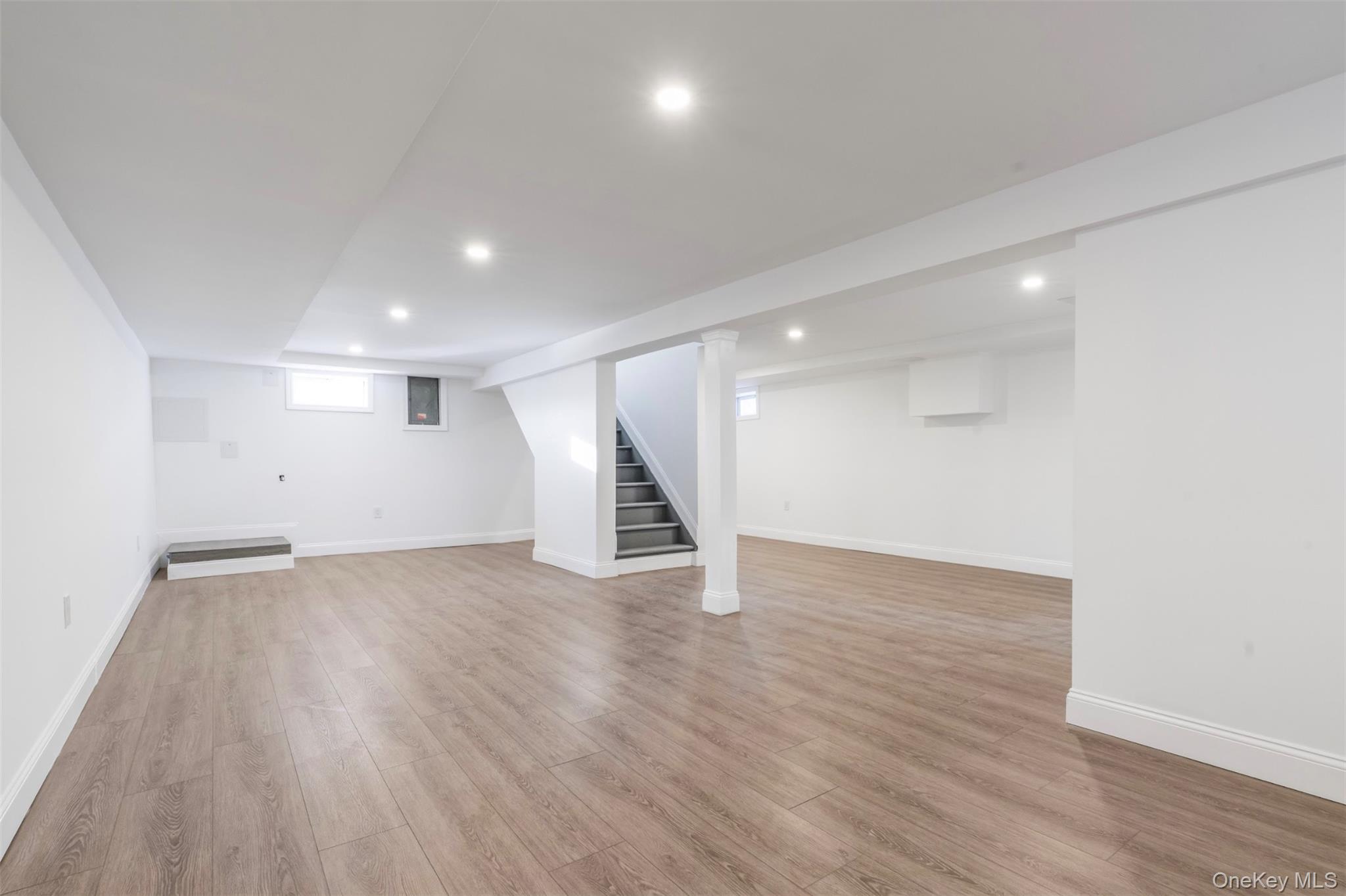 #14 photo, 1709 Camp Avenue, Merrick , NY 11566