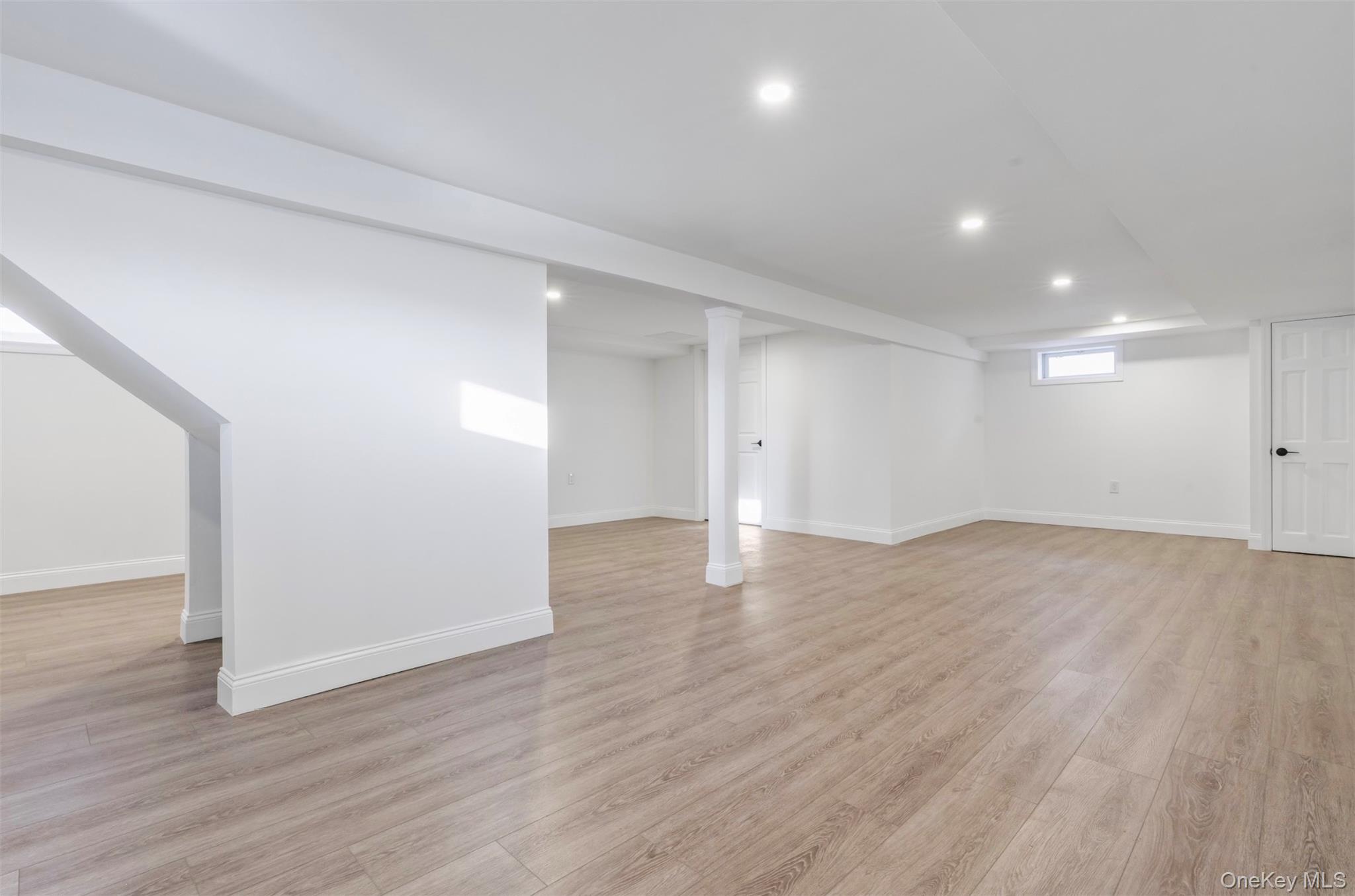 #15 photo, 1709 Camp Avenue, Merrick , NY 11566