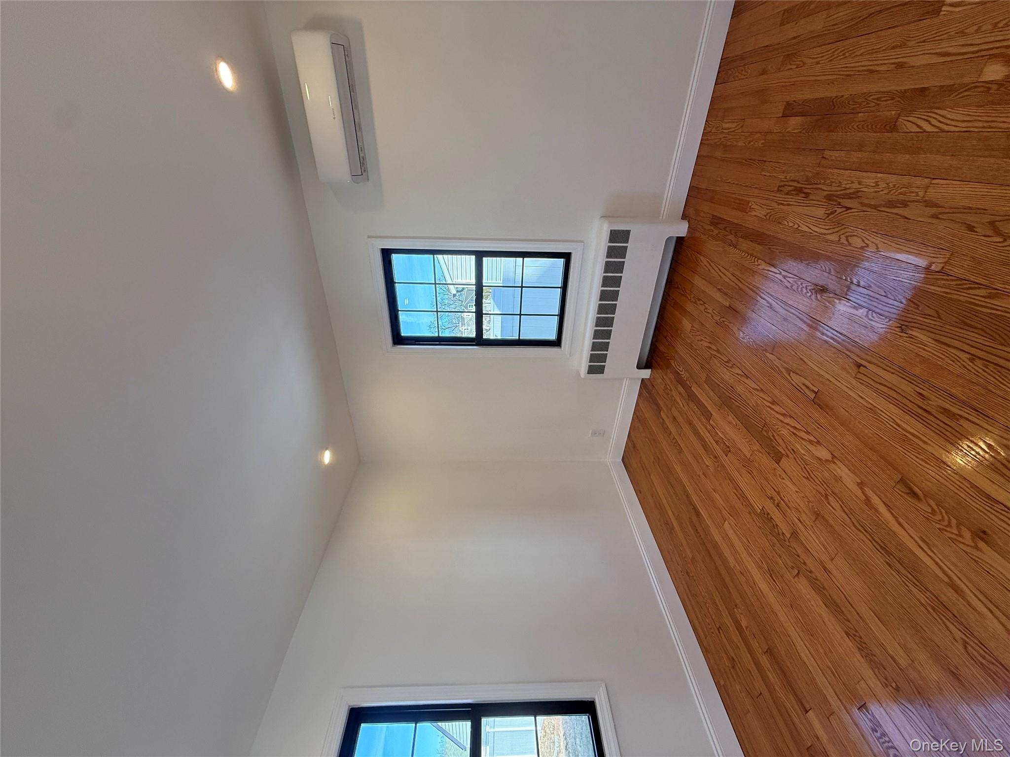 #6 photo, 1709 Camp Avenue, Merrick , NY 11566