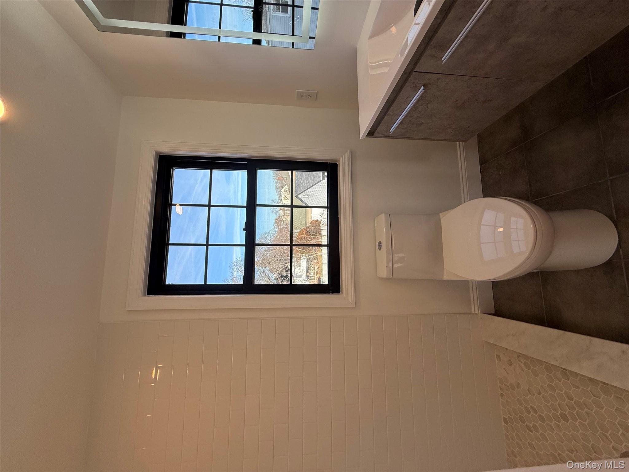 #8 photo, 1709 Camp Avenue, Merrick , NY 11566