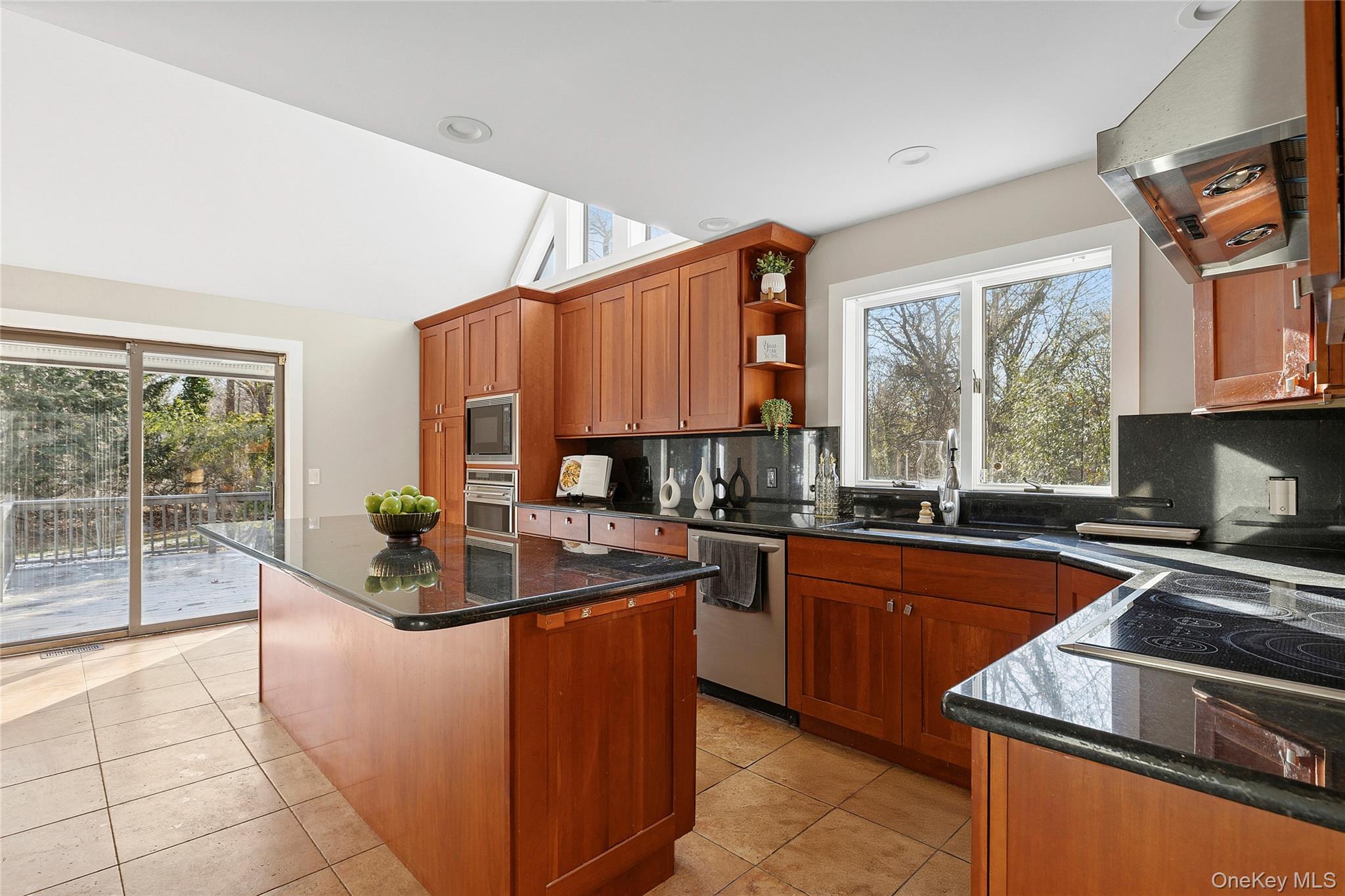 #11 photo, 27 Ravine Road, Miller Place , NY 11764